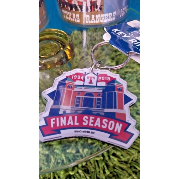 Vinatge Texas Rangers Collector Mugs, Key Chains and Pen - Picture 3 of 16